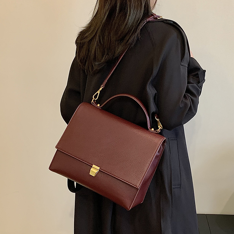 女性用PUレザーハンドバッグ,スクエアフラップ付きソフトハン - Pocket Square Set のレビューと価格