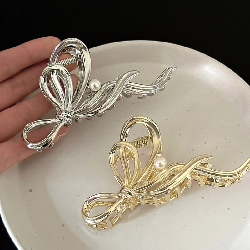 新しい女性用エレガントなゴールドシルバー中空幾何学模様メタル - Tie Clip Silver のレビューと価格