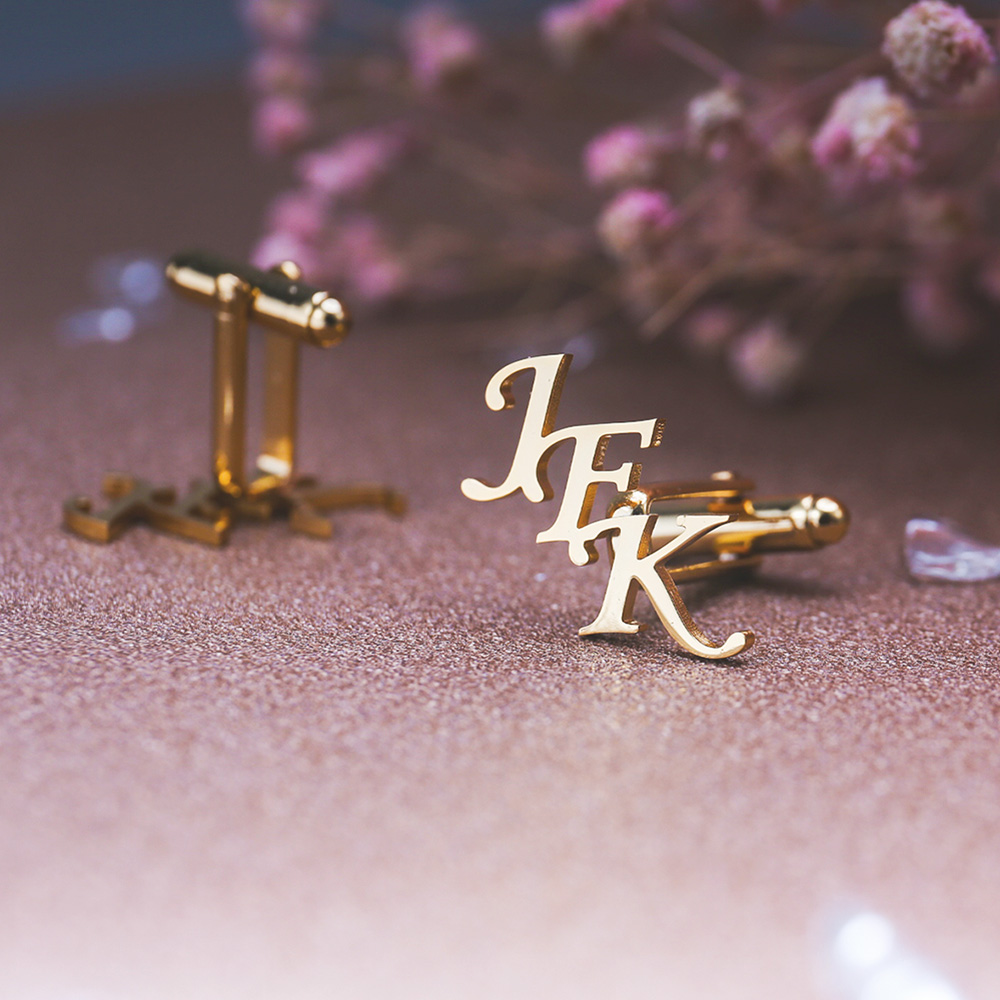 男性用にカスタマイズされた最初の文字のカフスボタン,パーソナ - Tie Clip Silver のレビューと価格